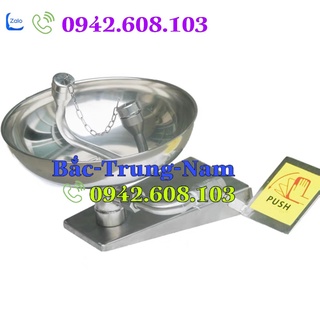 bồn rửa mắt khẩn cấp gắn tường