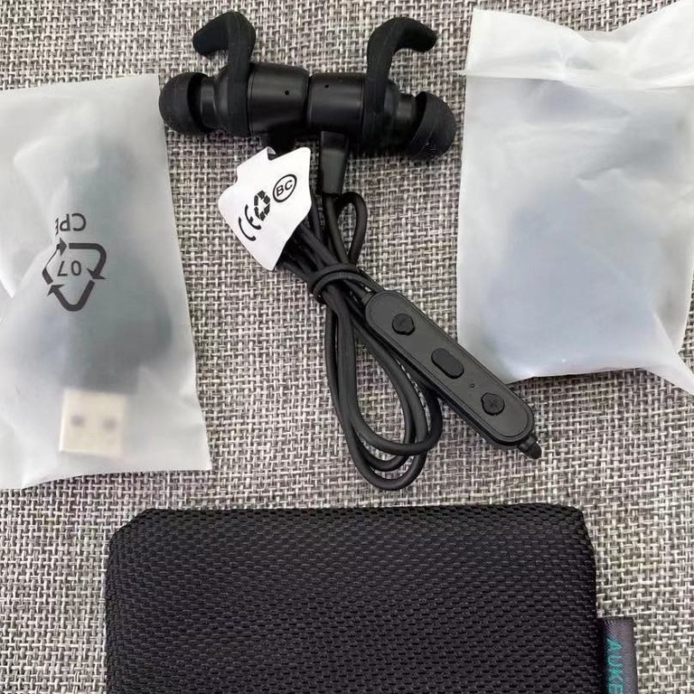 Tai nghe bluetooth không dây Aukey- Chính hãng