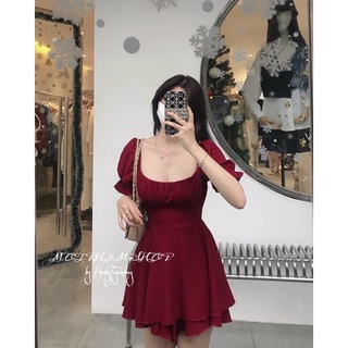 Đầm đỏ xếp ly ngực thắt dây eo