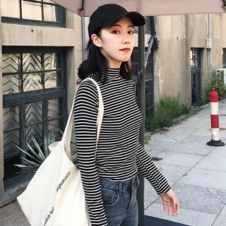 Áo thun cổ lọ Ulzzang
