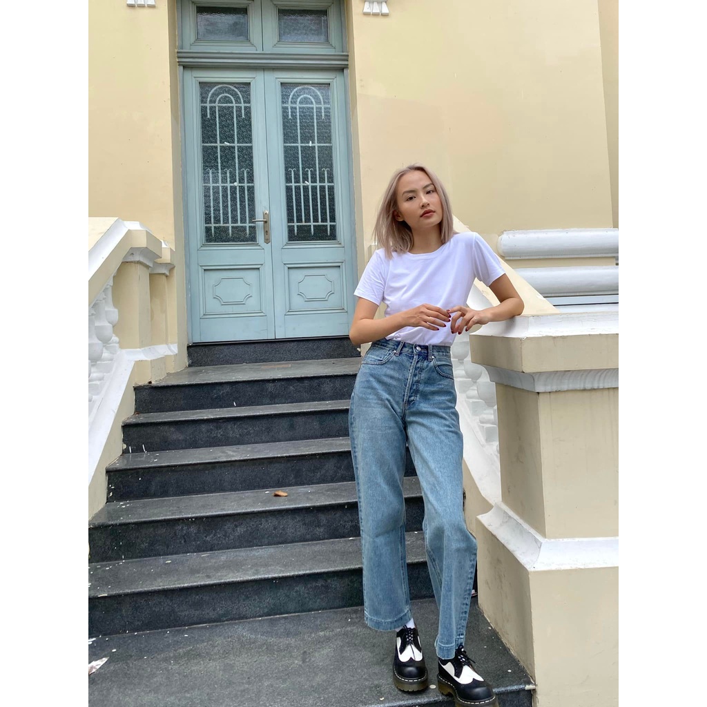 TheBlueTshirt - Quần Jeans Lưng Cao Nữ Ống Rộng Màu Nhạt - The Original Dad's Jeans - Light Blue Wash