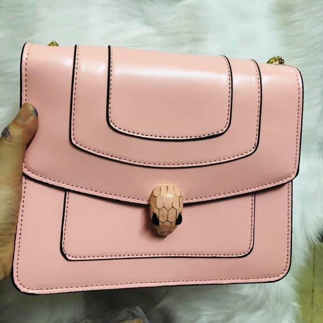 Túi hồng đầu rắn