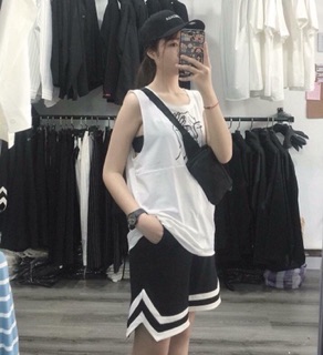 Quần Short V Line