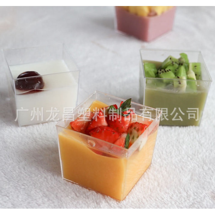 Ly nhựa mousse vuông size 6*6*5.5cm