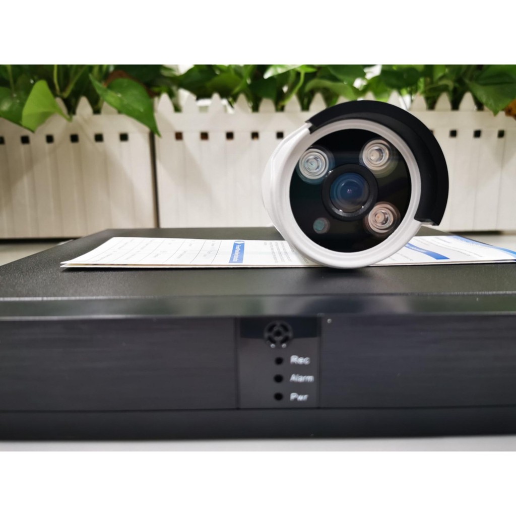 Bộ Camera WIFI Kit 5G + 4 camera sử dụng trong nhà và ngoài trời 720P - 1080P - Không bao gồm ổ cứng