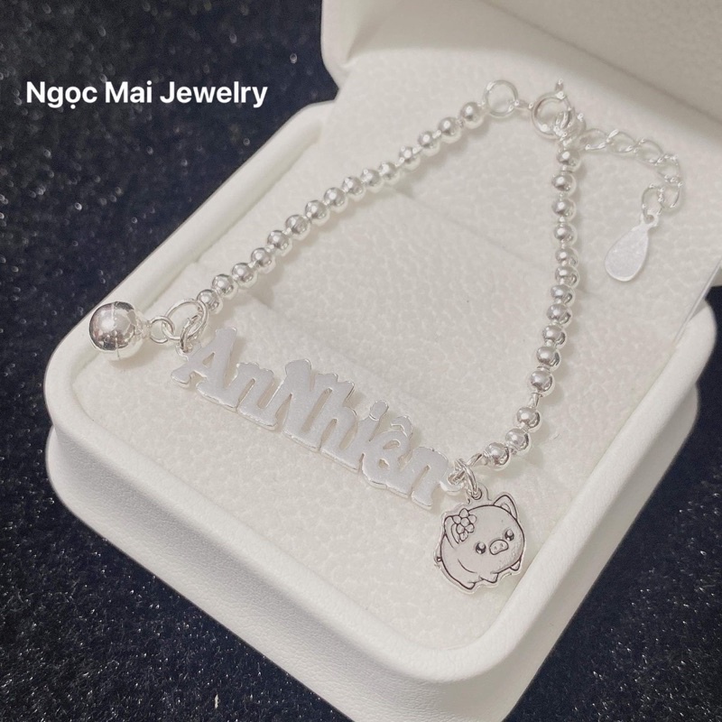 Lắc tay khắc tên theo yêu cầu cho bé Tặng kèm 1 charm tuổi và chuông xinh xắn - Ngọc Mai Jewelry