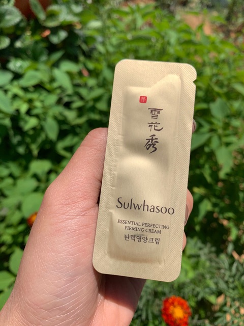 SET 12 GÓI KEM TÁI SINH NÂNG CƠ SULWHASOO MỚI NHẤT