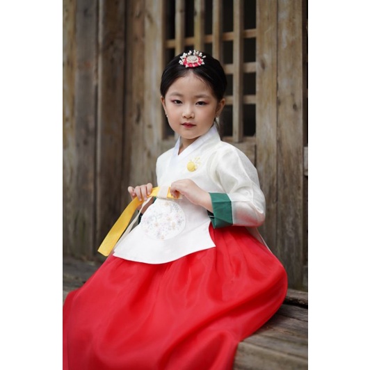 Hanbok cho bé gái