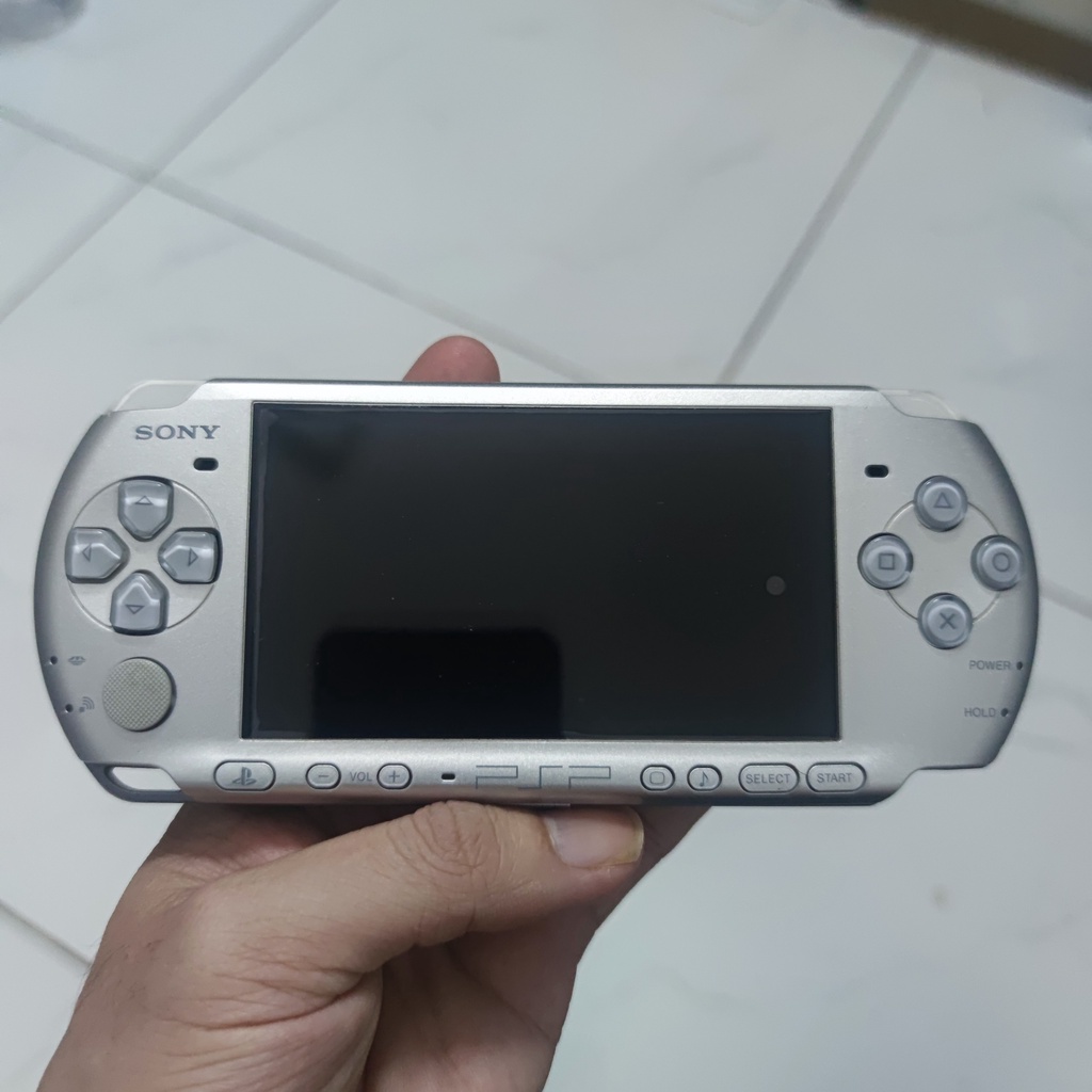 Máy chơi game Sony PSP 3000 + thẻ 32gb - BH 3 tháng