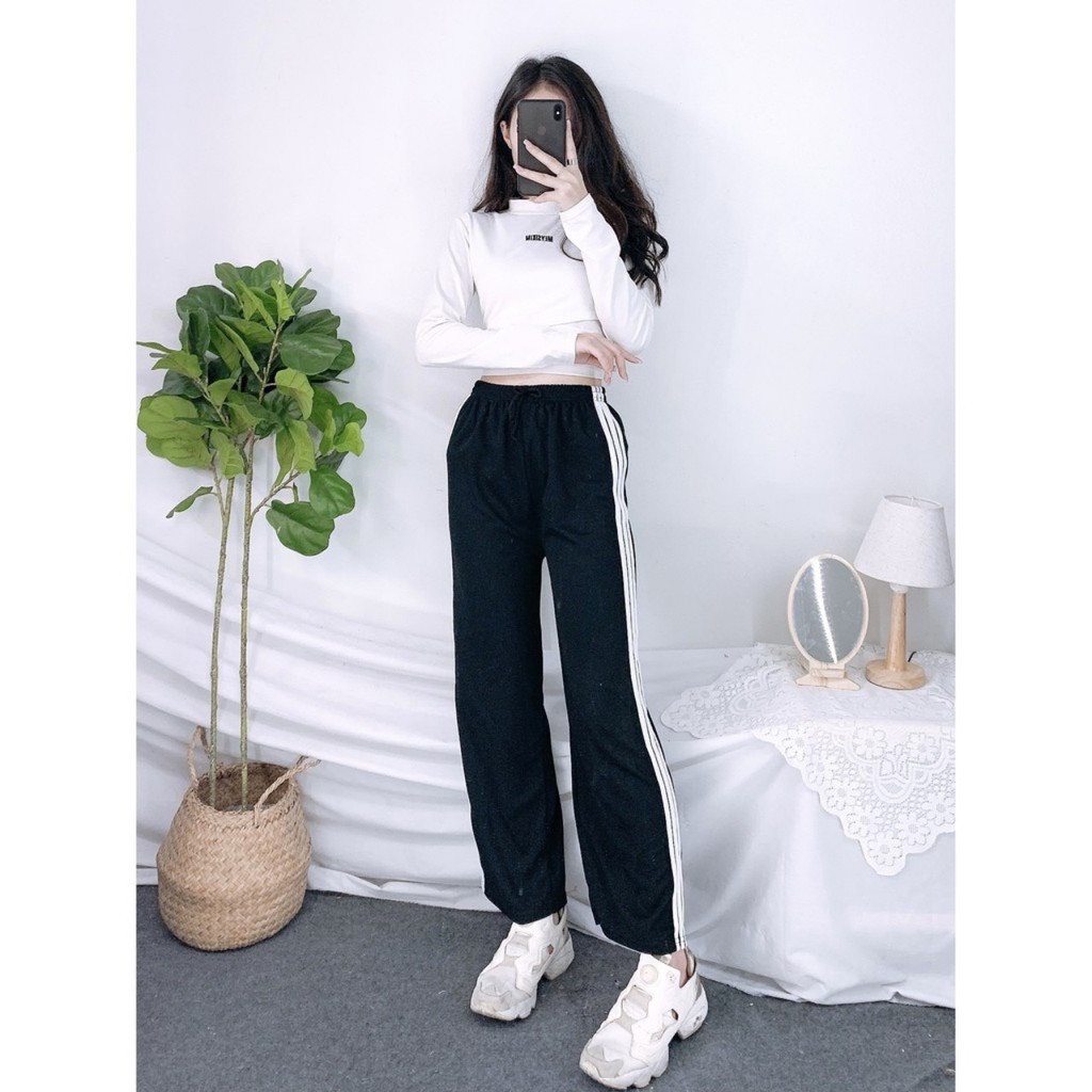 Quần Jogger Nam Nữ Thể Thao 3 Sọc Form Ống Rộng Để Suông Hoặc Rút Dây Bo Gấu