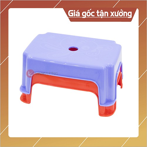 Ghế nhựa lùn hình chữ nhật cao 10cm dùng để ngồi xổm