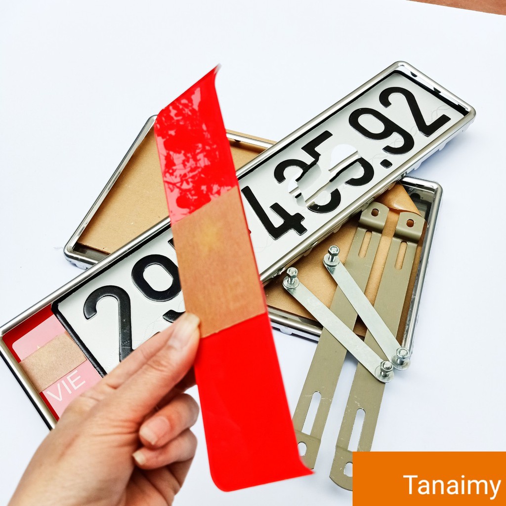 Khung biển số ô tô kích thước cũ 1 dài 1 vuông khung inox có viền có logo mica kính