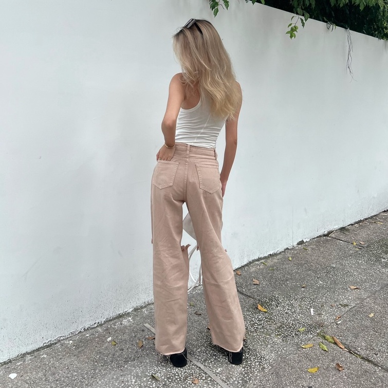 Quần jeans nữ rách gối màu kem nhạt, là min - RIPPED WIDE LEG JEANS - LATTE