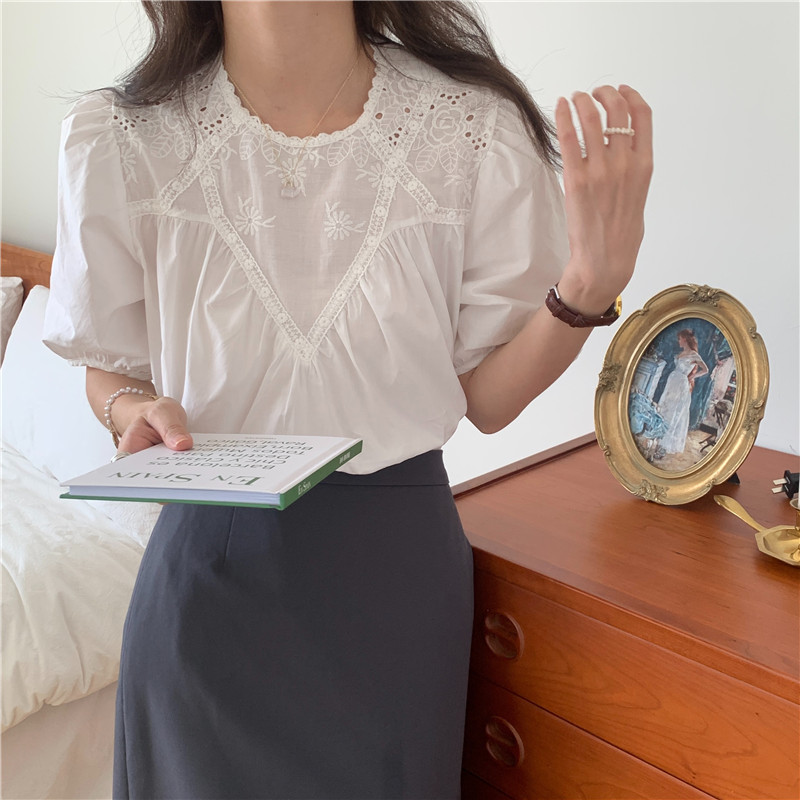 Áo Nữ Tay Ngắn Phối Ren Phong Cách Hàn Quốc 43056