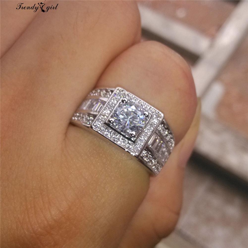 Nhẫn cưới thời trang đính đá quý nhân tạo bắt mắt cho nam giới