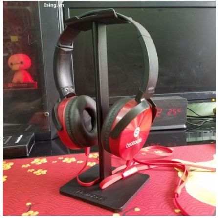 GIÁ TREO TAI NGHE KIM LOẠI ĐƠN GIẢN