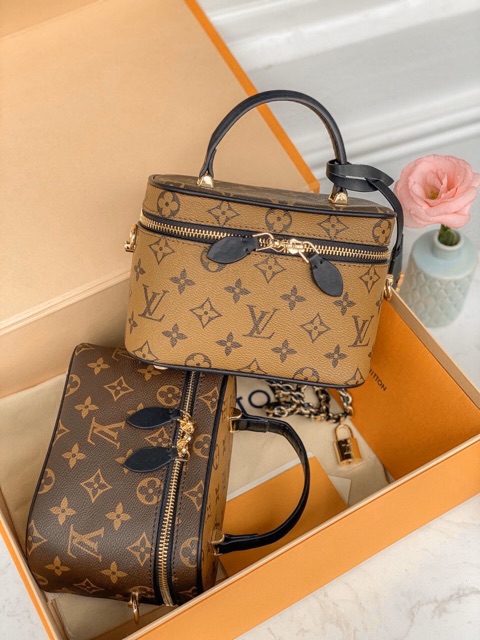 Túi xách nữ đeo chéo cốp mini hoạ tiết hoa nâu hàng fullbox có hộp