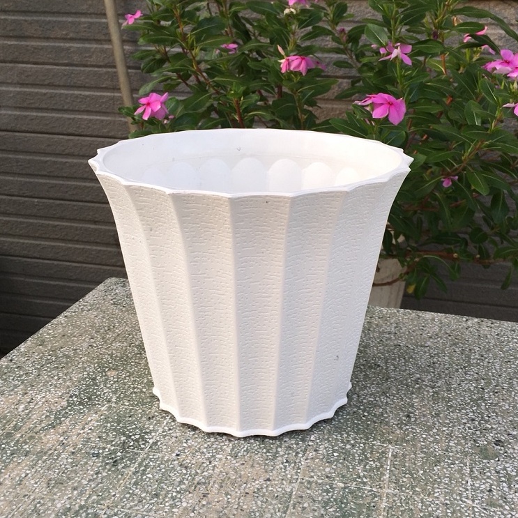 (15x12cm) Chậu nhựa tròn khía Trắng để bàn trồng hoa, cây cảnh siêu đẹp size 1