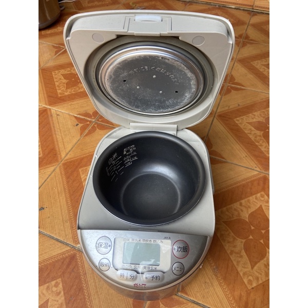 Nồi cơm nội địa Nhật Tiger JKI-A550