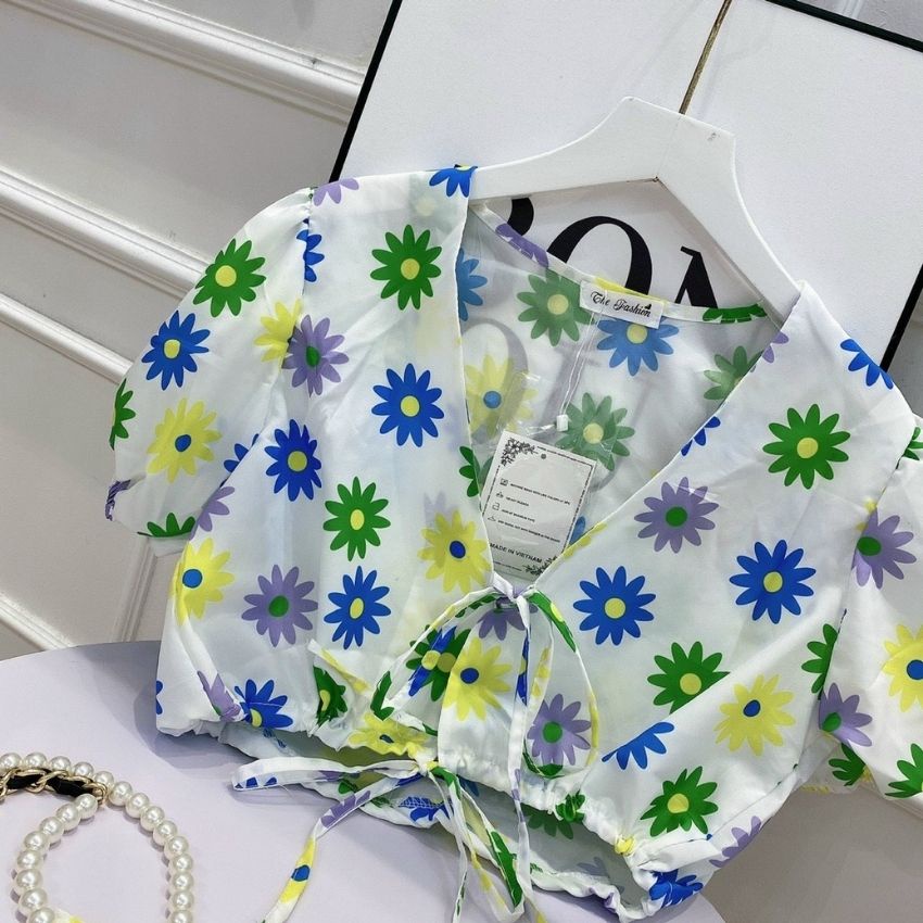 Áo Croptop Hoa Dây Buộc Tay Bồng Xinh Xắn - P096