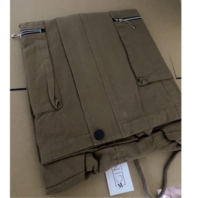 Áo khoác chất kaki phối 2 túi zip dây kéo form rộng