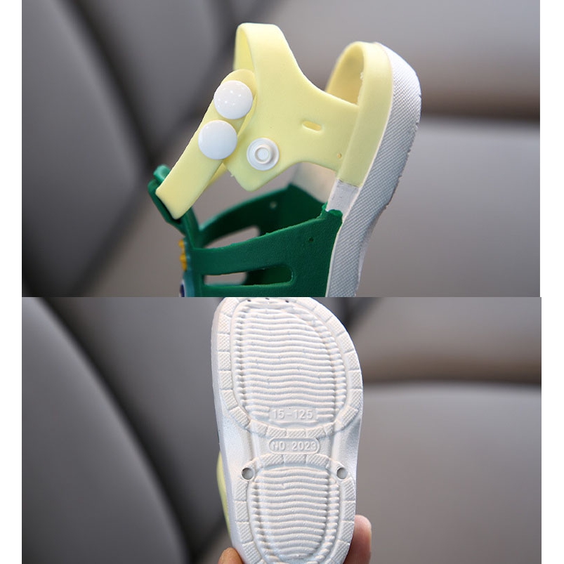 Sandal đi biển chống trượt cho bé từ 1-3 tuổi