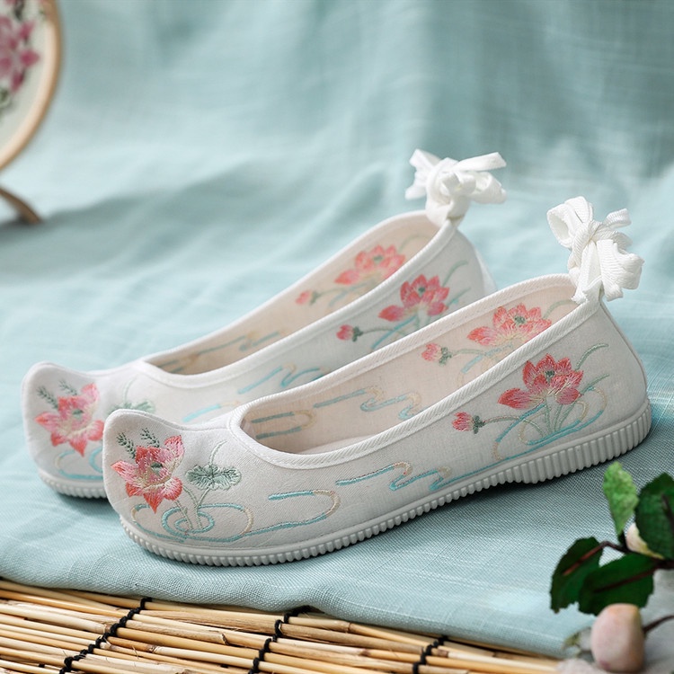 Giày Cao Su Mềm Đế Bằng Thêu Họa Tiết Thổ Cẩm Xinh Xắn Cho Nữ