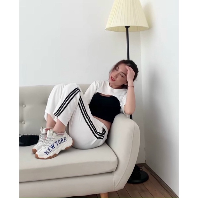 Set 3 món : quần jogger suông viền sọc + set áo crop cutout kèm áo bên trong