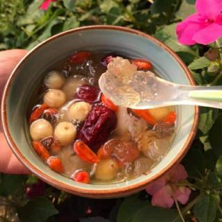 Chè dưỡng nhan tuyết yến-nhựa đào -bồ mễ-log nhan-kỷ tử-táo đỏ tăg hạt é