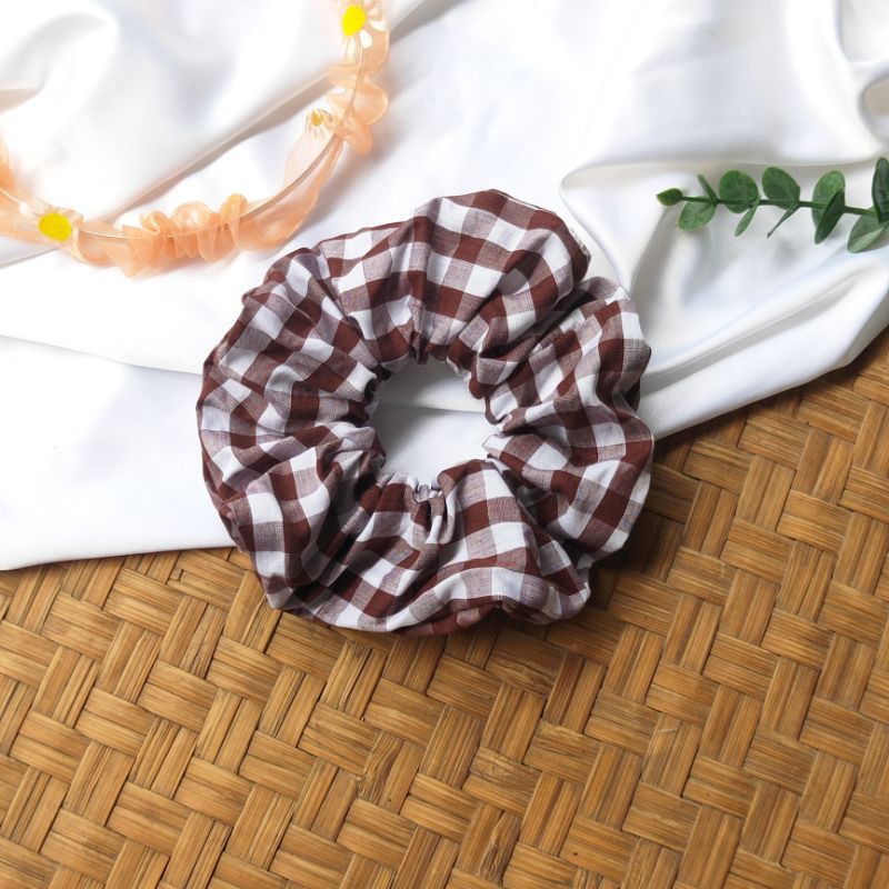 Dây buộc tóc Scrunchies kẻ caro nhiều màu