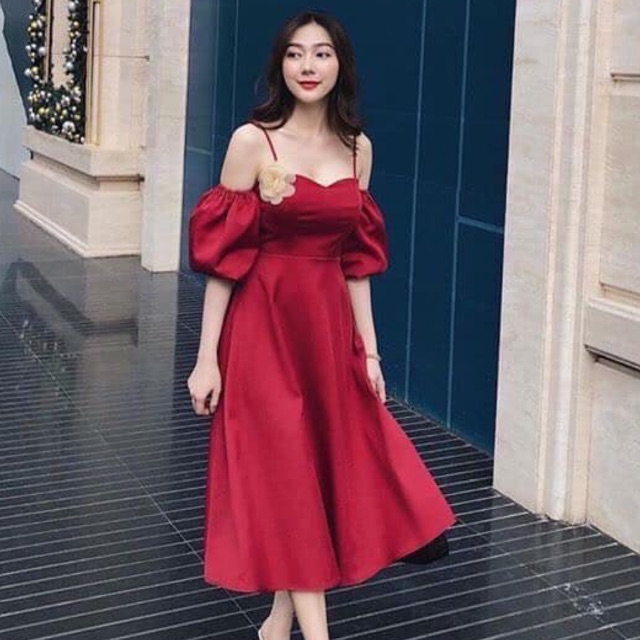 đầm maxi trễ vai ( không kèm hoa )