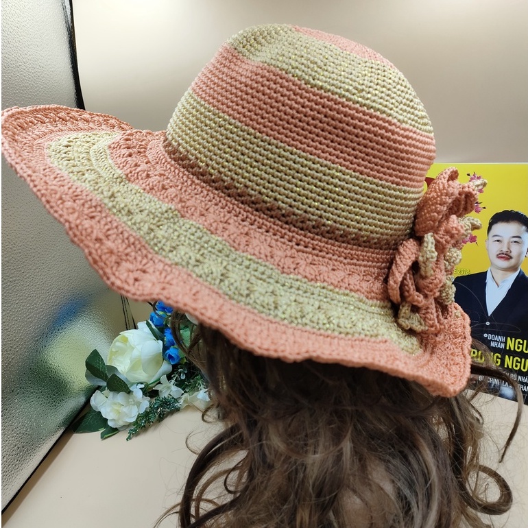 Set nón và túi xách handmade thời trang siêu xinh-Nón vành rộng hoa lớn và túi xách vuông pha màu cam kem