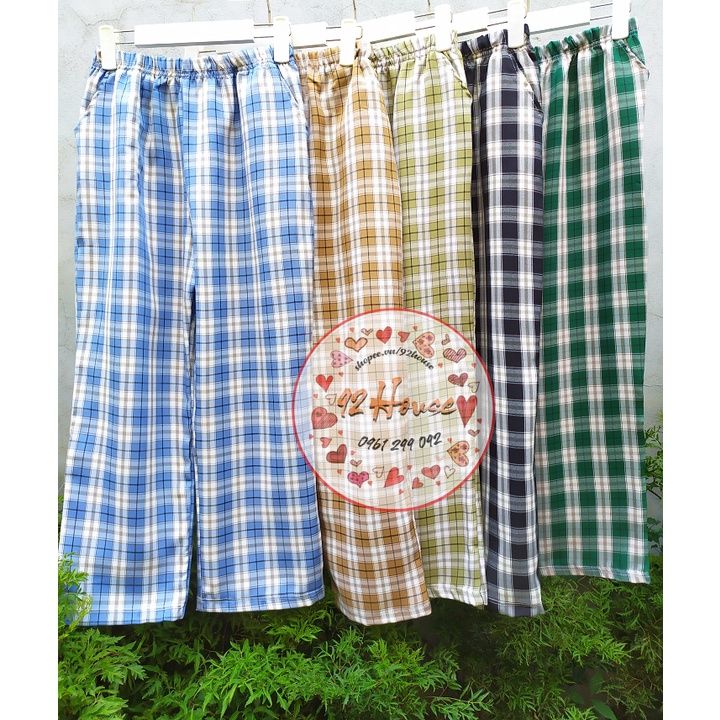 Bộ dài unisex áo phông bé gái nón hoa quần sọc caro ống rộng nam nữ đều mặc được