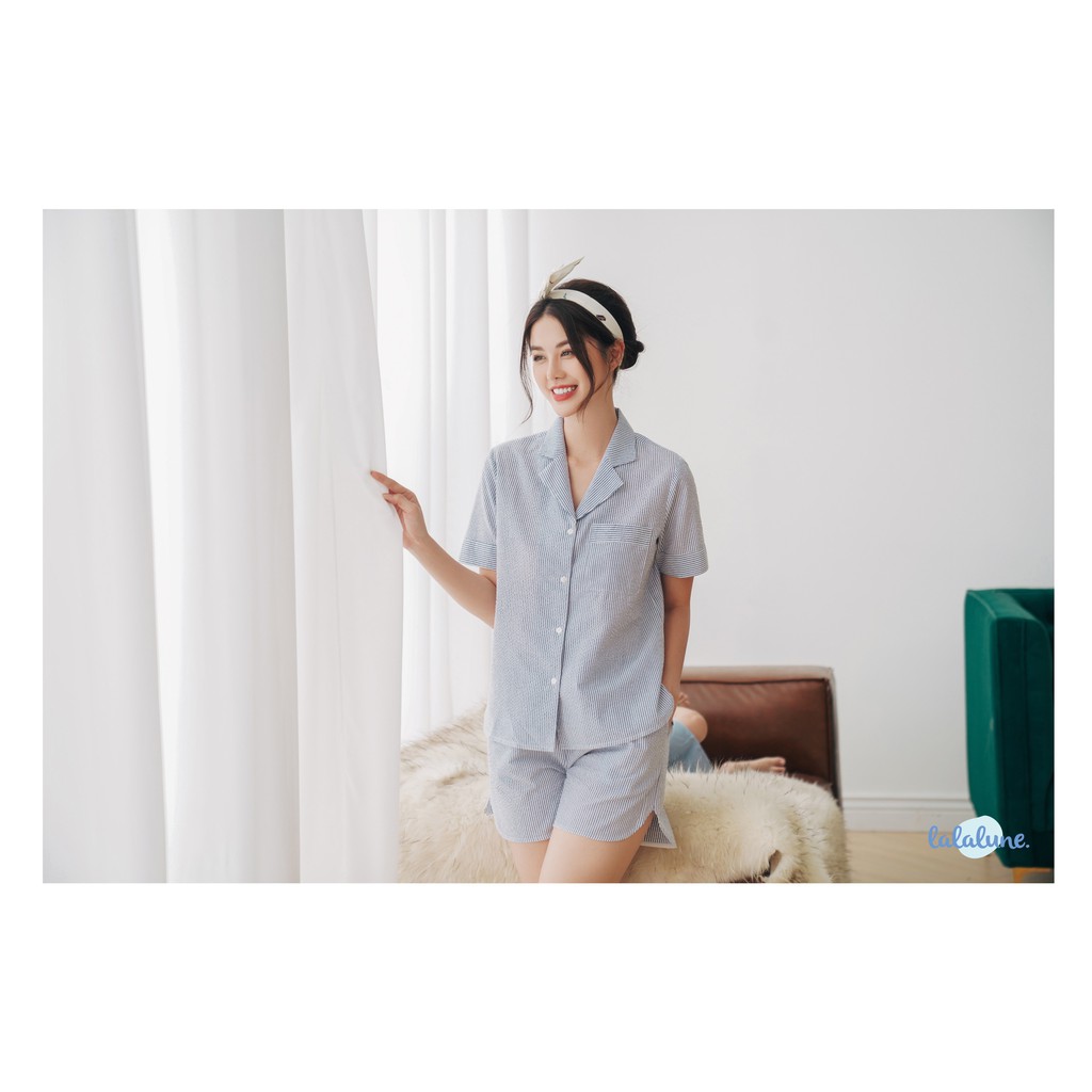 Set pyjama ngắn xanh sọc lalalune cho mẹ
