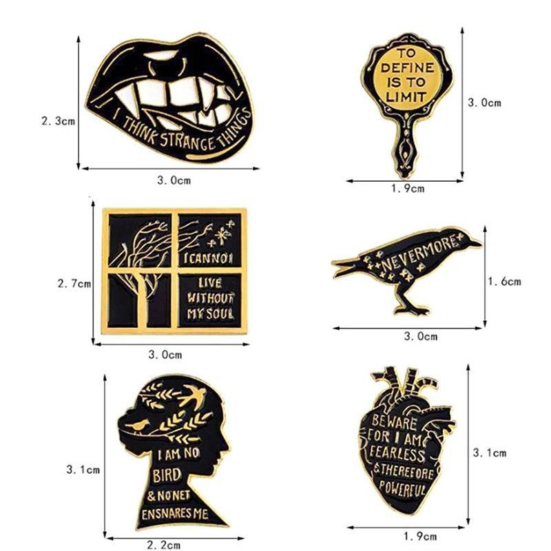 Khuy cài áo hình chữ cái phong cách Gothic dành cho giới trẻ