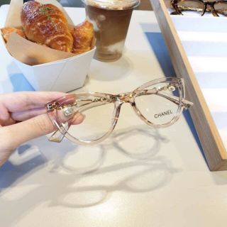 Kính Cận mắt mèo