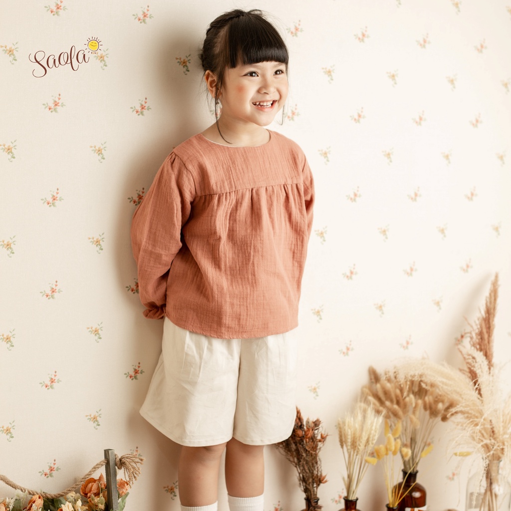 Áo BabyDoll Muslin Dài Tay Cúc Gỗ Dễ Thương Cho Bé Gái - MIYA TOP - TOM001 - SAOLA KIDS CLOTHING