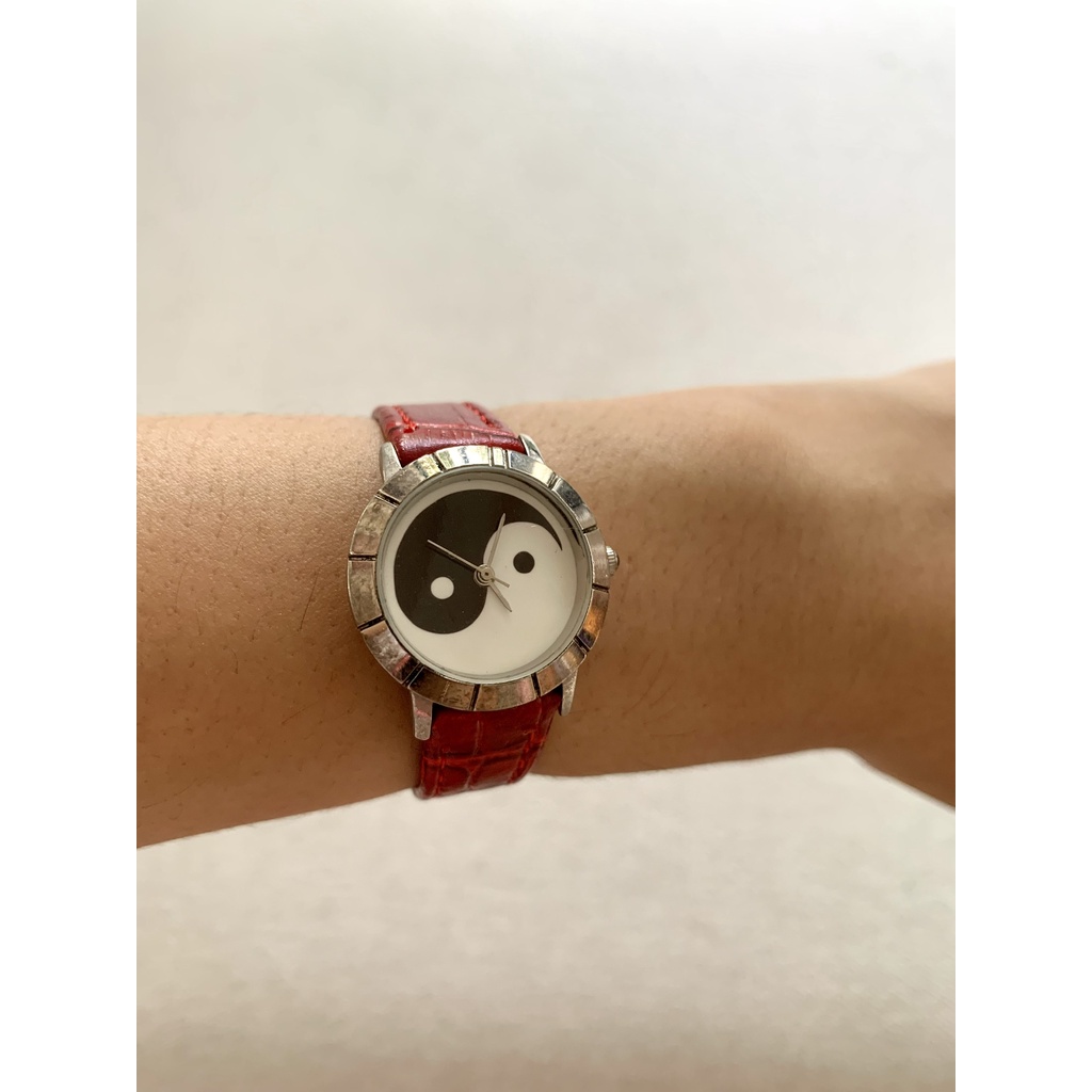 Đồng hồ Si Nhật - Nữ - Dây đã được thay mới