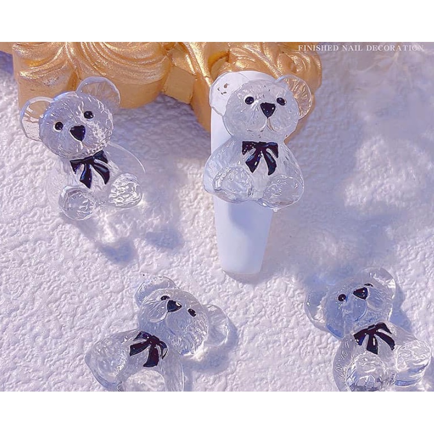 charm  buom đá trong