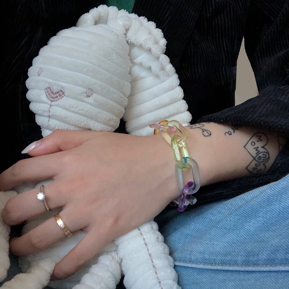 Vòng tay mắt xích bằng nhựa resin màu cầu vồng dễ thương