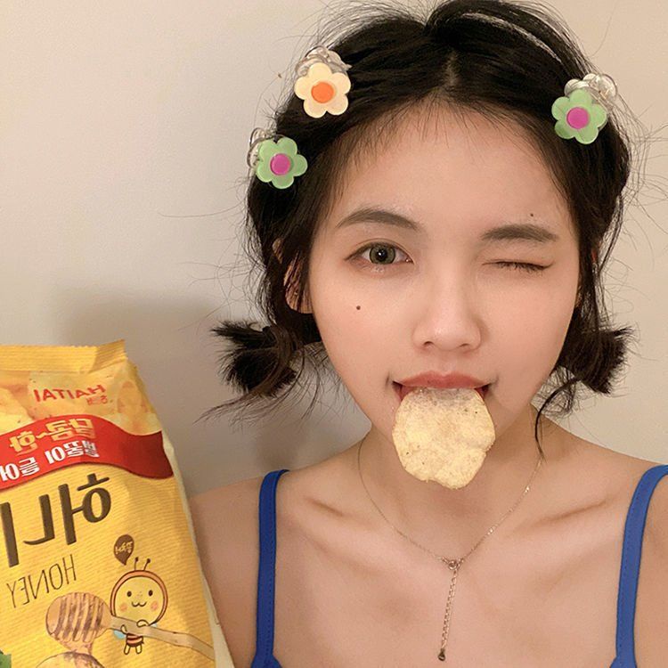 Kẹp Tóc Một Bên Hình Hoa Nhỏ Dễ Thương Màu Tương Phản Cho Nữ