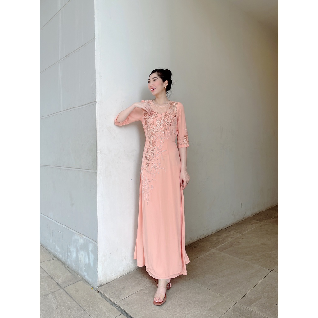 dạ hội đầm nữ, hàng thiết kế , trung niên dự tiệc, màu hồng dâu