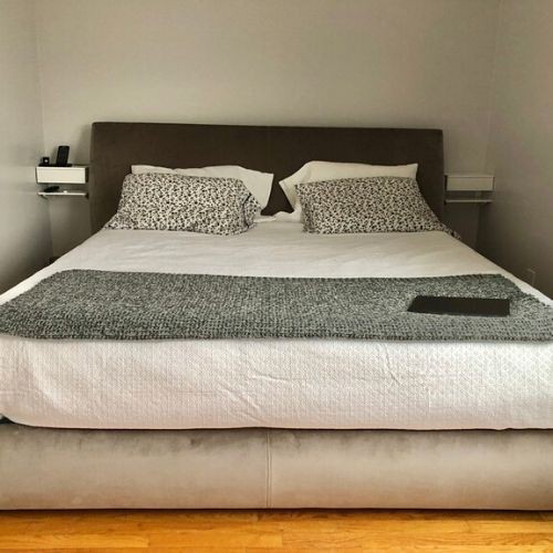 Kệ/Tab trang trí đầu giường treo tường nhỏ gọn, tiện lợi để sách & laptop Tab-2588 | BigBuy360 - bigbuy360.vn