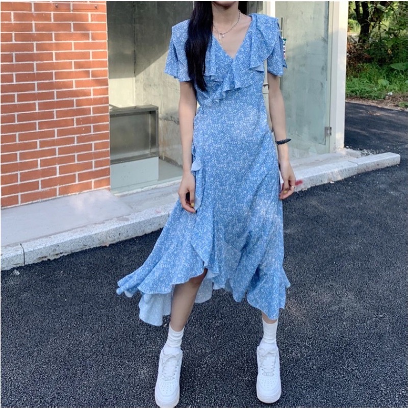 Đầm xanh chấm bi xẻ vạt, váy chấm bi xanh xẻ vạt, váy hoa nhí xẻ vạt