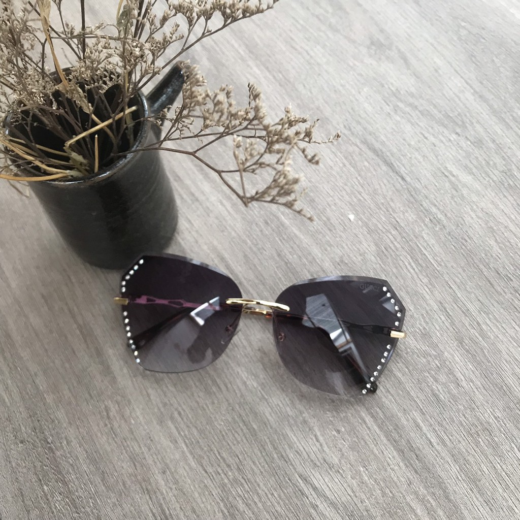 Kính mát nữ, kính nữ thời trang hot nhất 2020 | BigBuy360 - bigbuy360.vn