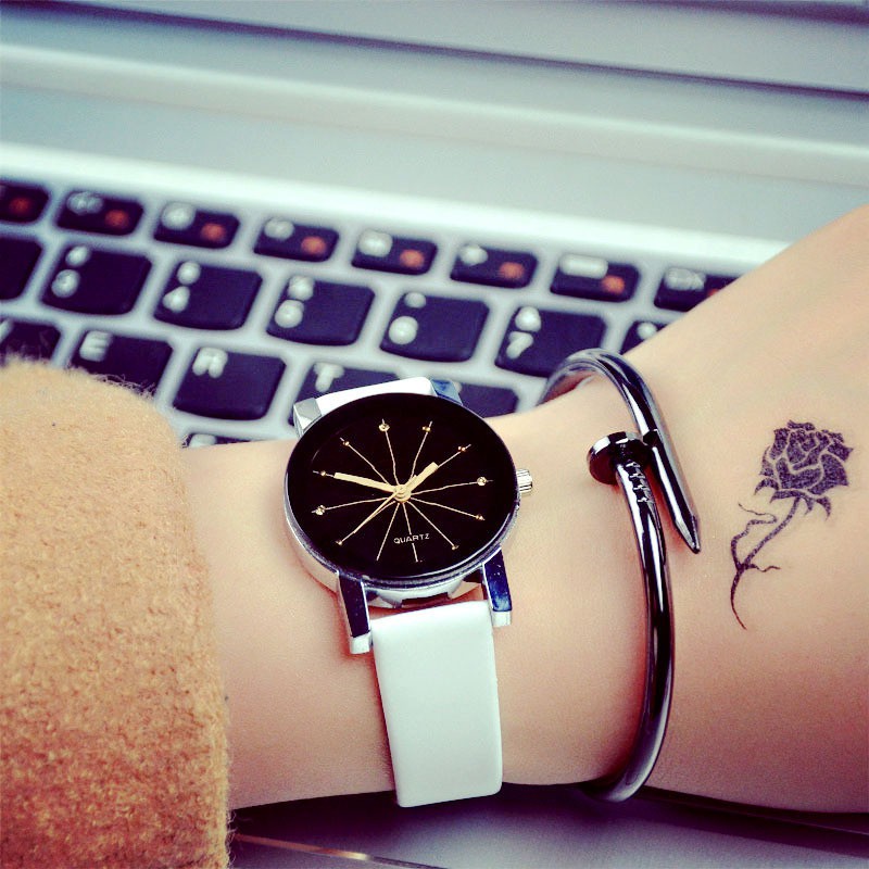 Đồng hồ thời trang nam nữ QUARTZ thạch anh dây da cực đẹp | BigBuy360 - bigbuy360.vn