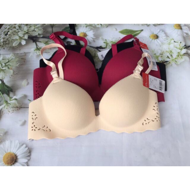 ÁO LÓT ĐÚC XƯỚC BÀN TAY NÂNG NGỰC VN ẤT NHẬT 6819