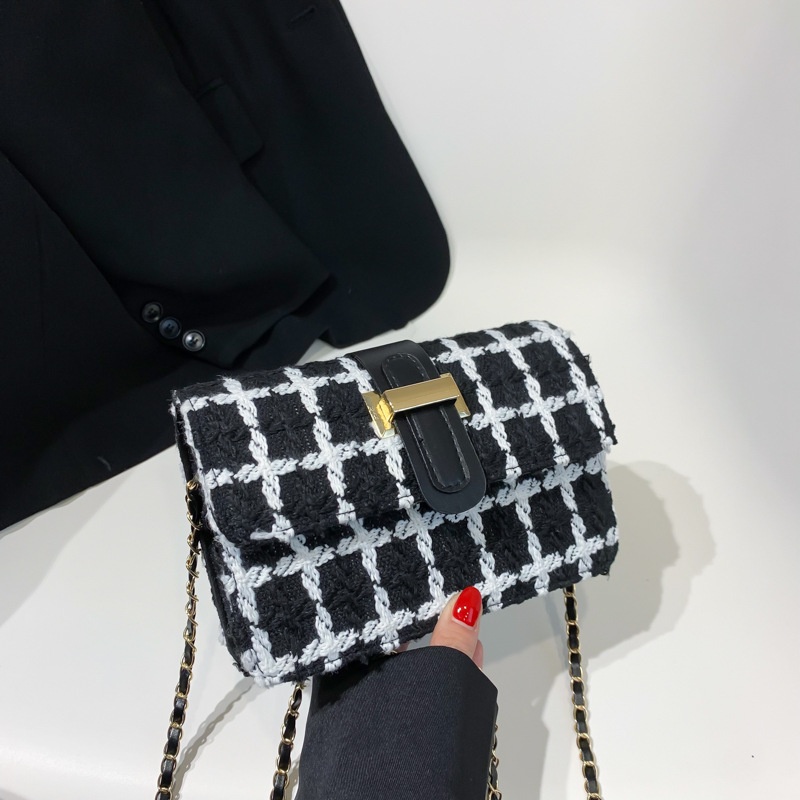 Túi Xách Len Đeo Vai Phối Dây Xích Phong Cách Thời Trang Hàn Quốc Dành Cho Nữ