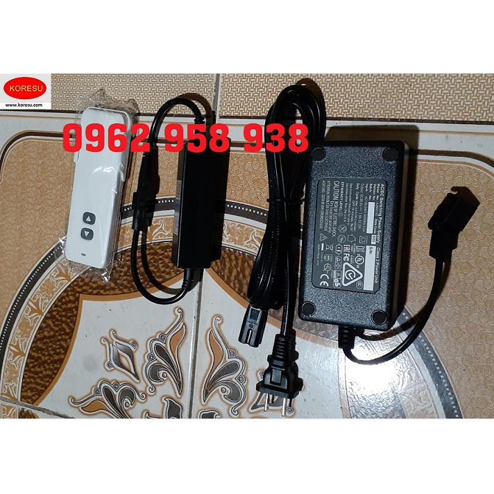 Xi lanh điện 12V, 24v hành trình 300mm,LX600, nâng hạ tự động các vật nâng với nhiều tải trọng khác nhau.