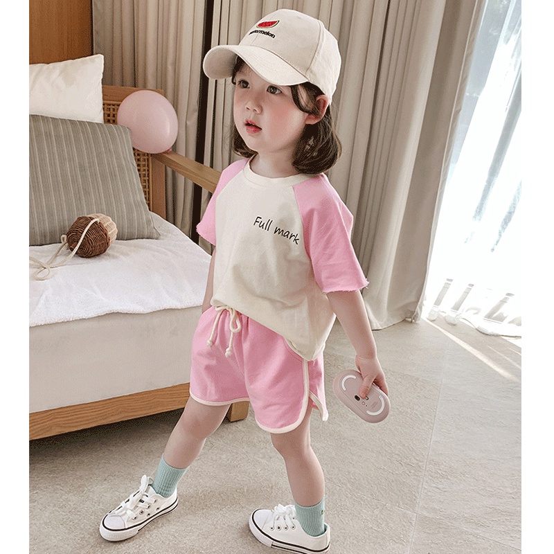 Set Áo Thun Ngắn Tay Họa Tiết Hoa Cúc Và Quần Short Thời Trang Mùa Hè Hàn Quốc Mới Cho Bé Gái